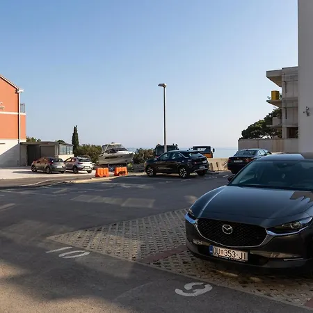 Good Vibes Daire Cavtat